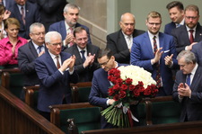 Dwóch posłów KO głosowało za wotum dla rządu Morawieckiego